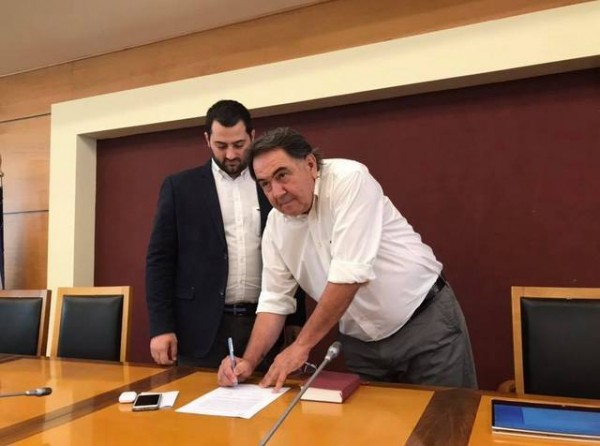 Ορκίστηκαν μόνοι τους οι Περιφερειακοί Σύμβουλοι Θανάσης Καρακάντζας και Αντώνης Βούλγαρης