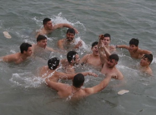 ΛΙΜΕΝΑΡΧΕΙΟ ΚΥΜΗΣ: Με ταυτότητα και χαρτί γιατρού θα βουτήξουν για το σταυρό οι κολυμβητές στα Θεοφάνεια