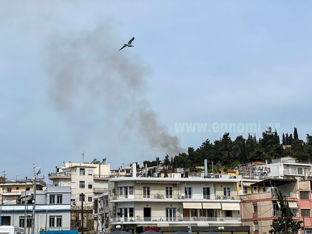 ΧΑΛΚΙΔΑ: Έσβησε γρήγορα η φωτιά στο Κάστρο της Κανήθου