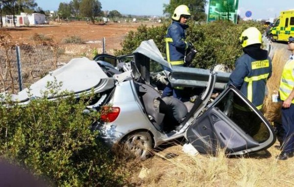 ΤΡΑΓΩΔΙΑ: Νεκρή σε τροχαίο 20χρονη κοπέλα
