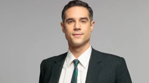 PORTO LEONE: Δείτε απόψε (ΔΕΥΤΕΡΑ 3 ΝΟΕΜΒΡΙΟΥ)