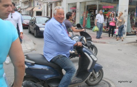 Ο Μπαλάνος δεν χάνει το χαμόγελό του