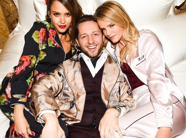Όλο το Hollywood παρέλασε σ ένα pyjama party