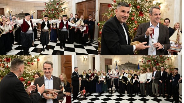 ΚΥΡΙΑΚΟΣ ΜΗΤΣΟΤΑΚHΣ: Άκουσε τα κάλαντα από τον Σύλλογο της Ερέτριας Κων. Κανάρης