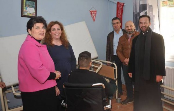 ΧΑΛΚΙΔΑ: Ειδικό κρεβάτι σε μικρό Χαλκιδέο που πάσχει από μυοπάθεια κολαγόνου