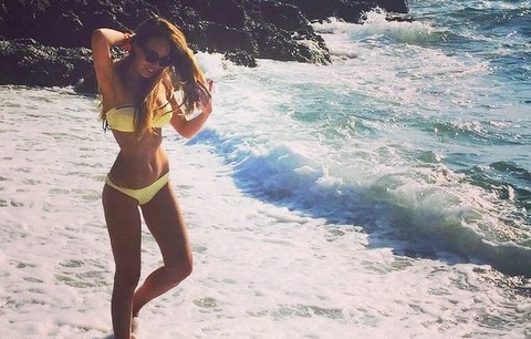 Η Αντωνία κόβει την ανάσα με την κορμάρα της