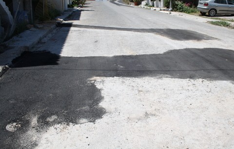 Ο Δήμος άρχισε τα μπαλώματα