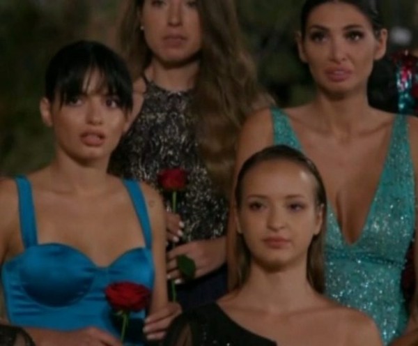 Καβγάς στο σπίτι του Bachelor: Θα βρεθεί το κεφάλι σου στη λεκάνη του μπάνιου (VIDEO)