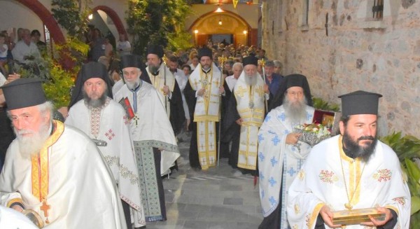 Τρεις Αρχιερείς στη Μονή Οσίου Δαυίδ για την γιορτή της Μεταμόρφωσης του Σωτήρος