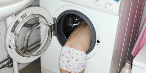 Δίδυμα αγοράκια πνίγηκαν στο πλυντήριο ρούχων