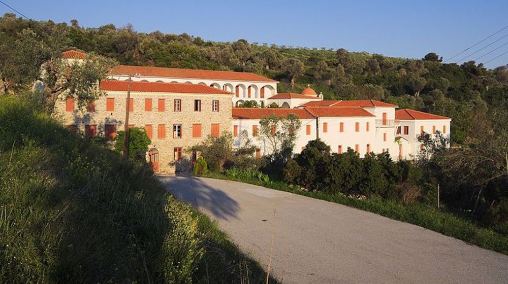 ΚΥΜΗ: Πανηγυρίζει η Μονή Μάντζαρη για  την Απόδοση της  εορτής Κοιμήσεως της Θεοτόκου
